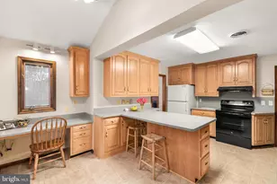 8010 Glendale Dr, Frederick, MD 21702 - Photo 16