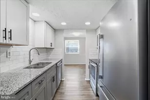 6734 Fallow Hill Ct, Frederick, MD 21703 - Photo 6