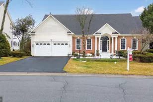 11103 Eagle Trace Dr, New Market, MD 21774 - Photo 2