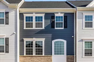 1454 Clingmans Dome Dr, Frederick, MD 21702 - Photo 2