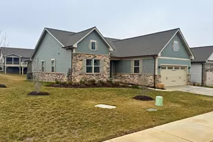 368 Crown Pt Dr, Frederick, MD 21702 - Photo 2