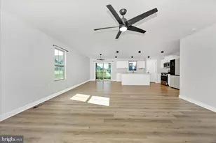 368 Crown Pt Dr, Frederick, MD 21702 - Photo 6