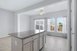 5126 McLauren Ln, Frederick, MD 21703 - Photo 8