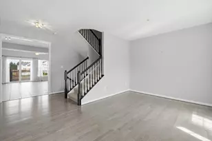 5126 McLauren Ln, Frederick, MD 21703 - Photo 2