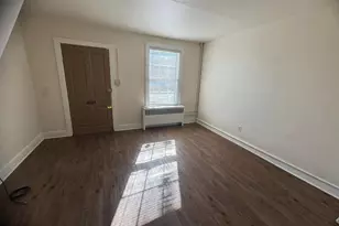 125 S Bentz St, Frederick, MD 21701 - Photo 2