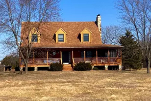 12550 Shoemaker Rd, Taneytown, MD 21787 - Photo 2