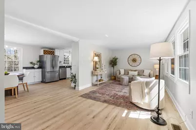 5817 Western View Place, Mount Airy, MD 21771 - Photo 2