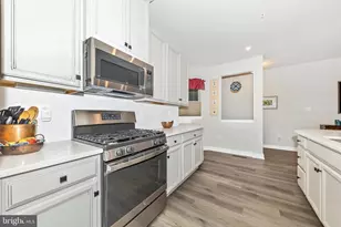 6028 Calla Pl, Frederick, MD 21703 - Photo 8