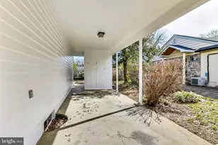 1208 Pinewood Dr, Frederick, MD 21701 - Photo 46