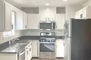 1328 Hampshire Dr, Frederick, MD 21702 - Photo 4