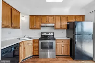 6414 View Point Ct, Frederick, MD 21703 - Photo 6