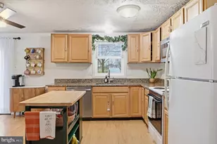 447 Center St, Frederick, MD 21701 - Photo 8