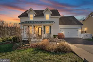 108 Spring Blossom Ln, New Market, MD 21774 - Photo 2