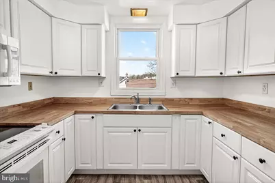 801 N Maple Avenue, Brunswick, MD 21716 - Photo 16