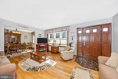 10523 Rolling Green Court, Clarksburg, MD 20871 - Photo 6