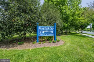 1605 Berry Rose Ct, Frederick, MD 21701 - Photo 32