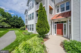 1605 Berry Rose Ct, Frederick, MD 21701 - Photo 2