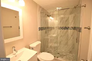 507 Smoketree Ct, Frederick, MD 21703 - Photo 2