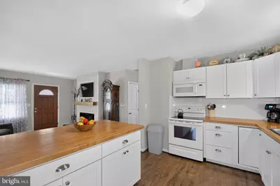 8354 Rocky Springs Road, Frederick, MD 21702 - Photo 12