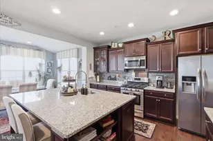 6606 Corbel Wy, Frederick, MD 21703 - Photo 4