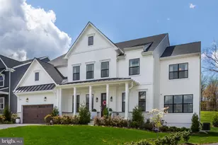 2728 Hillfield Dr, Frederick, MD 21702 - Photo 2