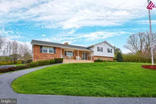 4292 Molesworth Terrace, Mount Airy, MD 21771 - Photo 2