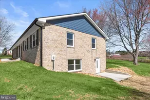 9079 Dawn Ct, Myersville, MD 21773 - Photo 4