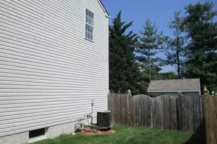 6802 Wythe Ct, Frederick, MD 21703 - Photo 4