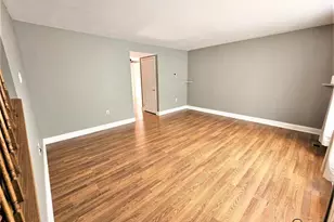 104 S Oak Cliff Ct S, Mount Airy, MD 21771 - Photo 2