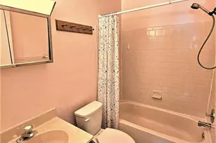 104 S Oak Cliff Ct S, Mount Airy, MD 21771 - Photo 12