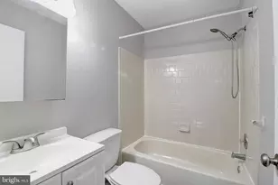 101 S Oak Cliff Ct, Mount Airy, MD 21771 - Photo 18