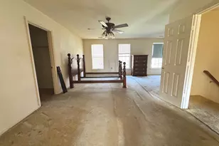 1016 Dulaney Mill Dr, Frederick, MD 21702 - Photo 4