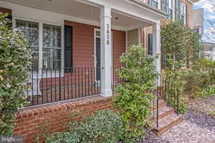 3838 Carriage Hill Dr, Frederick, MD 21704 - Photo 2