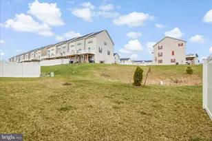 317 Pemberton Park Ln, Frederick, MD 21703 - Photo 32