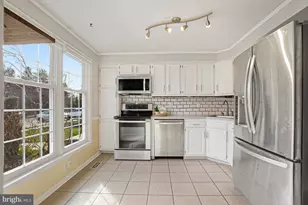 7994 Windsail Ct, Frederick, MD 21701 - Photo 4