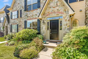 2507 Island Grove Blvd, Frederick, MD 21701 - Photo 2