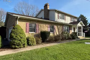 8234 Glendale Dr, Frederick, MD 21702 - Photo 2