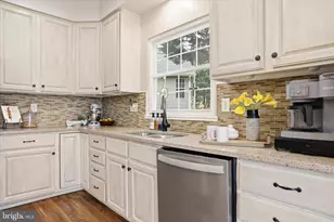 4908 Shelburne Ct, Jefferson, MD 21755 - Photo 16