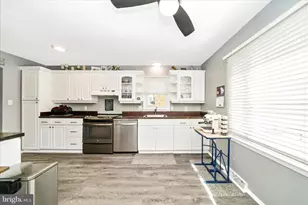 233 Wintergreen Ln, Brunswick, MD 21716 - Photo 4