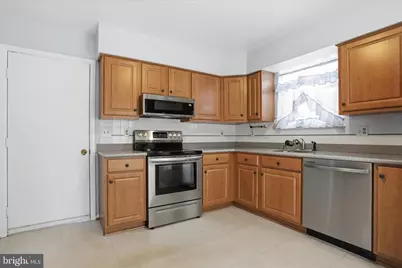 5661 Crabapple Drive, Frederick, MD 21703 - Photo 4