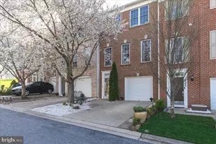 6378 Meandering Woods Ct, Frederick, MD 21701 - Photo 2