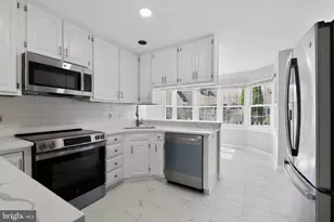 825 Dunbrooke Ct, Frederick, MD 21701 - Photo 12