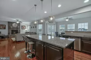 1113 Long Farm Cir, Brunswick, MD 21716 - Photo 10