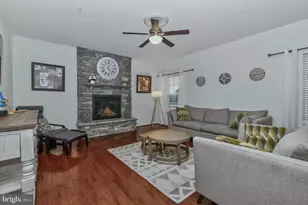 1113 Long Farm Cir, Brunswick, MD 21716 - Photo 16