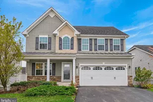 1113 Long Farm Cir, Brunswick, MD 21716 - Photo 1