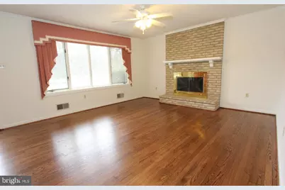 8121 Runnymeade Drive, Frederick, MD 21702 - Photo 4