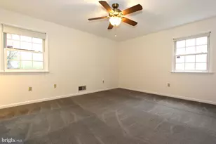 8121 Runnymeade Dr, Frederick, MD 21702 - Photo 20