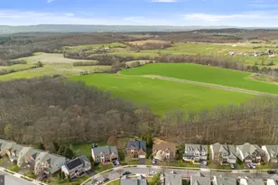 4104 Brushfield Dr, Frederick, MD 21704 - Photo 46