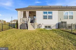 340 Shortleaf Cir, Frederick, MD 21702 - Photo 6