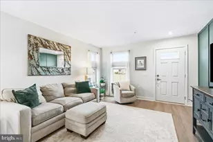 340 Shortleaf Cir, Frederick, MD 21702 - Photo 2